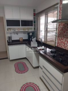 Casa no Condomínio Residence Club para vender no bairro Vila Branca em Jacareí