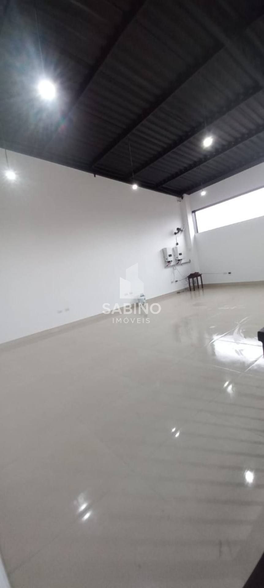 Galpão de esquina para alugar no bairro Altos da Vila Paiva em São José Dos Campos