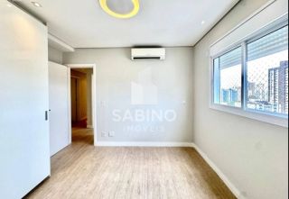 Apartamento para vender no bairro Vila Adyana em São José Dos Campos