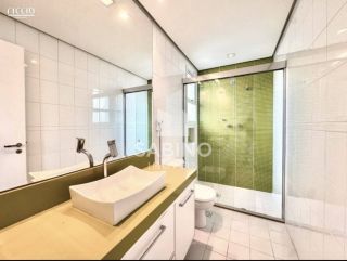 Apartamento para vender no bairro Vila Adyana em São José Dos Campos