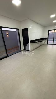 Sobrado para Venda com 4 quartos sendo 2 suítes em Caçapava
