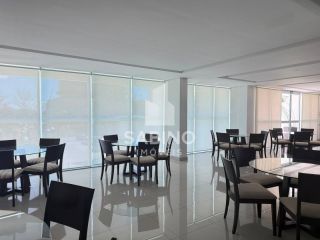 Apartamento à Venda no Jardim das Colinas