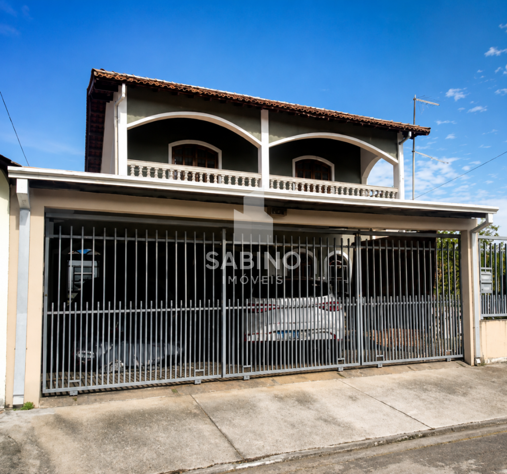 Sobrado à Venda – Galo Branco | São José dos Campos