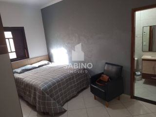 CASA À VENDA NO BOSQUE DOS IPÊS