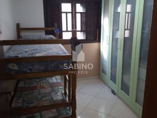 CASA À VENDA NO BOSQUE DOS IPÊS