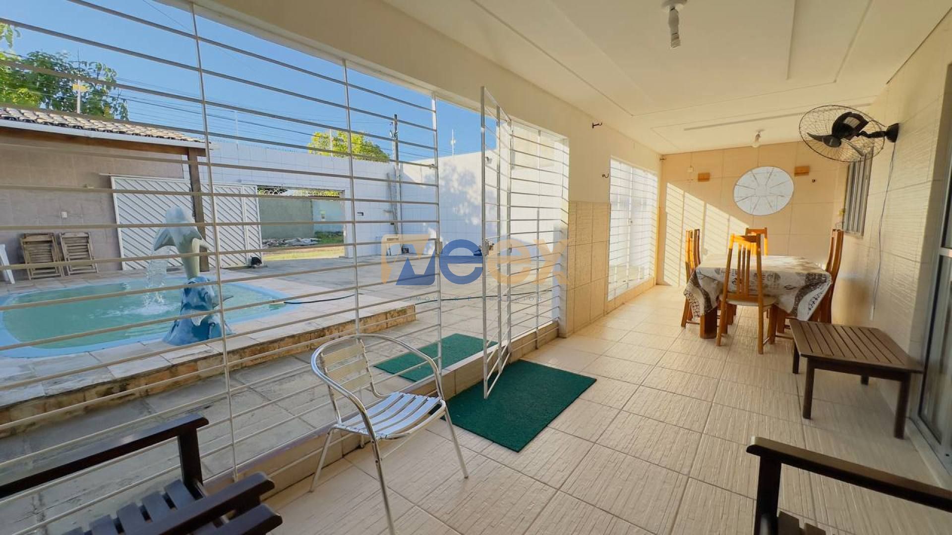 Excelente casa com piscina em Pau Amarelo