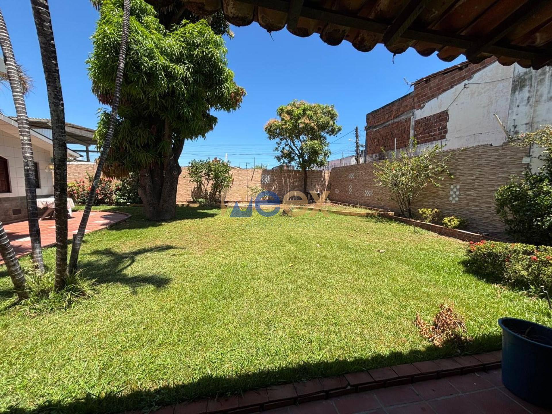 OPORTUNIDADE IMPERDÍVEL EM PAU AMARELO – SUA CASA PERFEITA A 700m DO MAR!