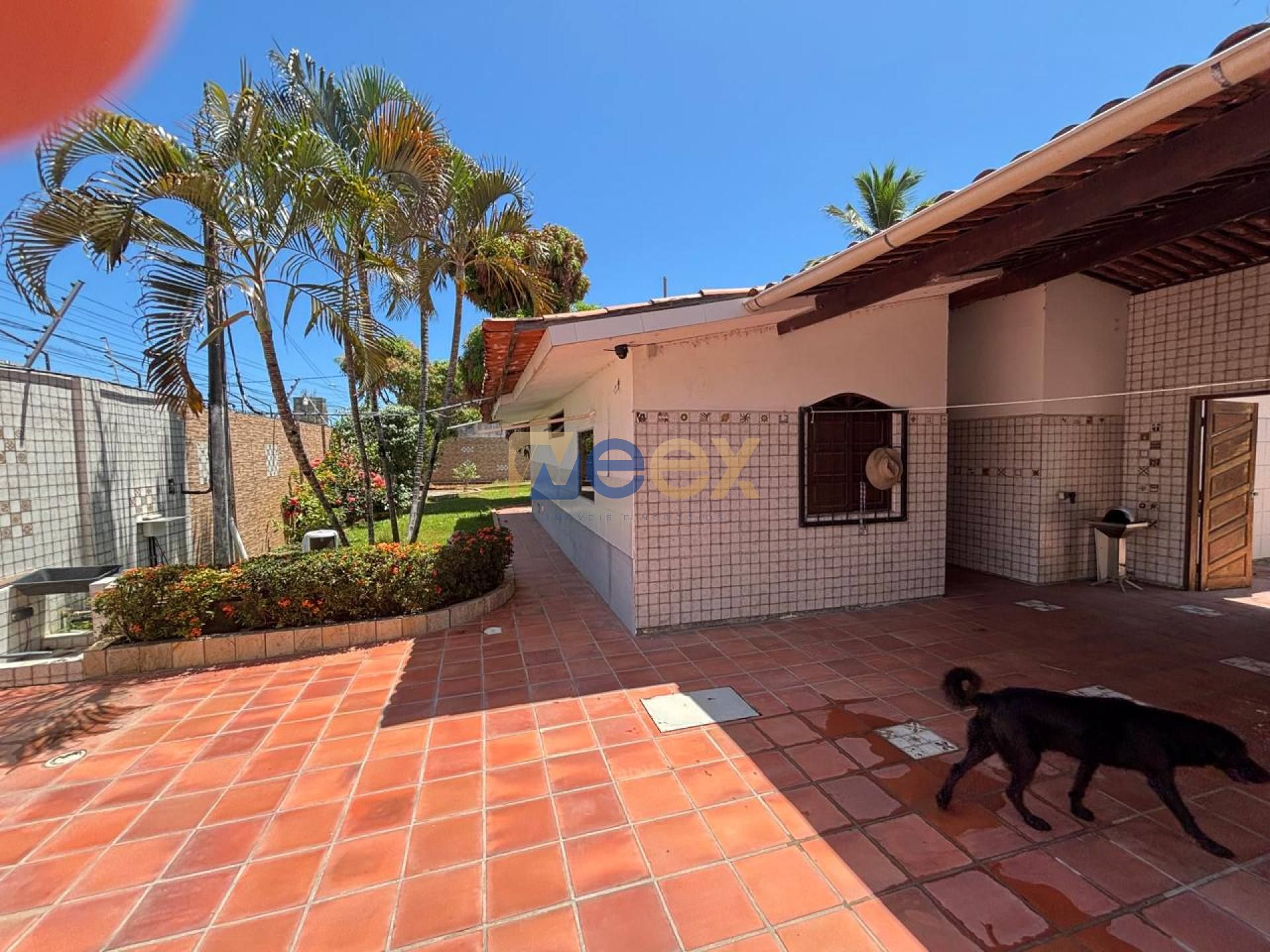 OPORTUNIDADE IMPERDÍVEL EM PAU AMARELO – SUA CASA PERFEITA A 700m DO MAR!