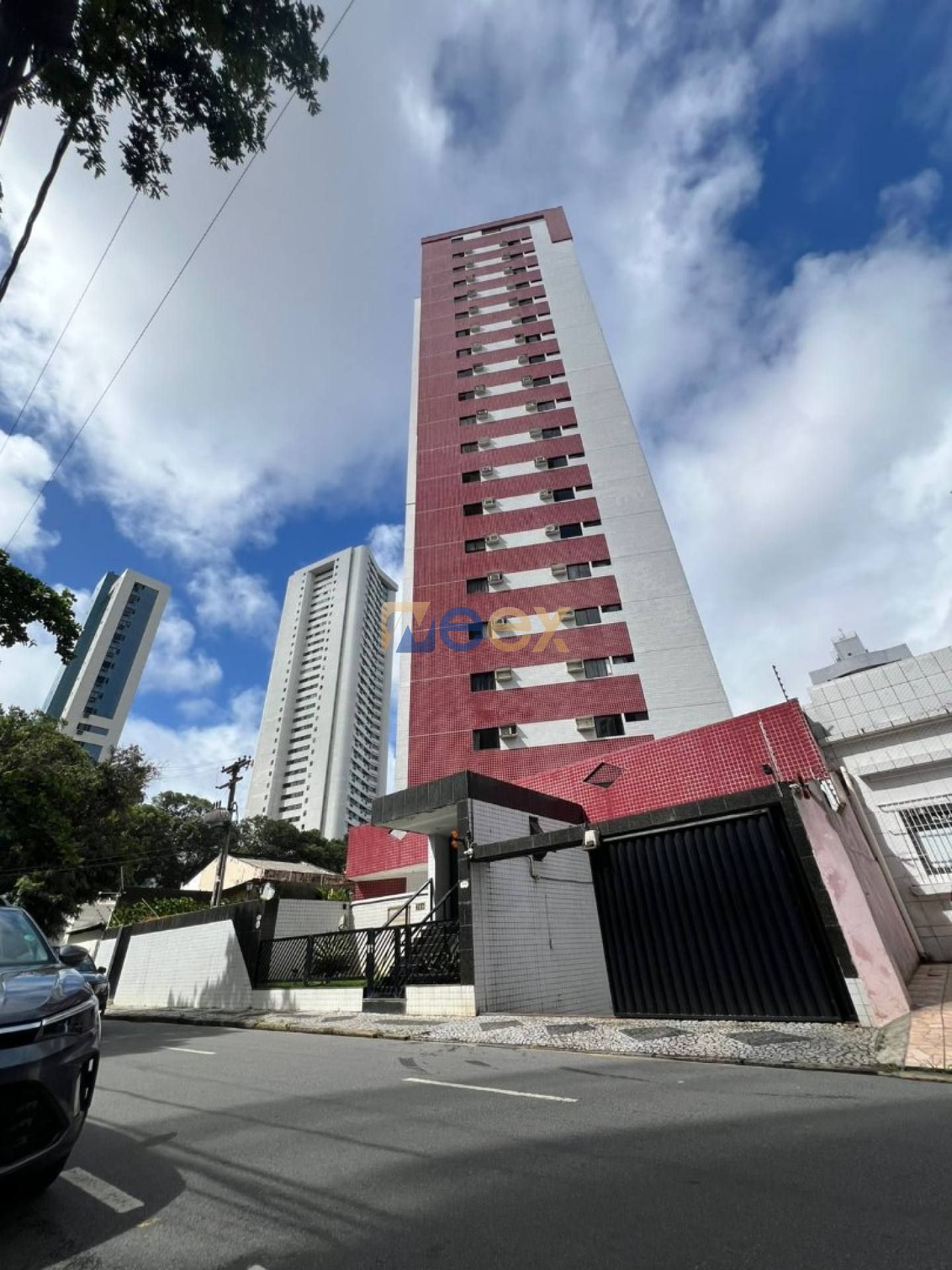 ALUGO APARTAMENTO EDIFÍCIO ANTONIO LUIS BRENNAND - GRAÇAS 97m², 3 Quartos e 2 Vagas