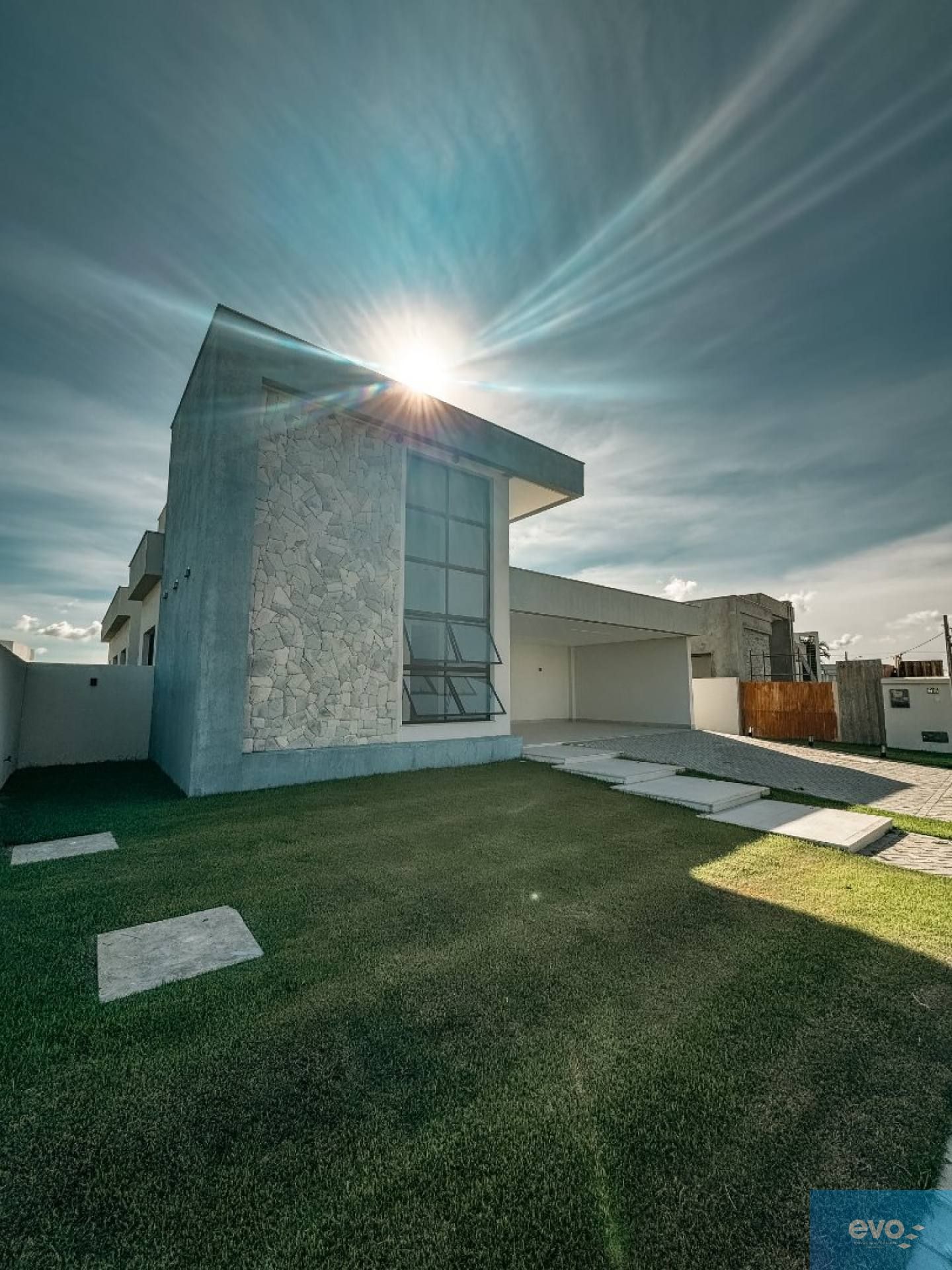 Alphaville Sergipe - Casa Térrea com 4 quartos e Piscina