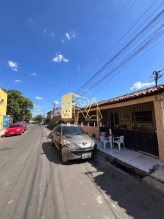 Casa Para Vender com 3 quartos no bairro Planalto Uruguai em Teresina