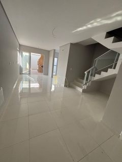 Casa de Condomínio Para Vender com 3 quartos 3 suítes no bairro Morros em Teresina