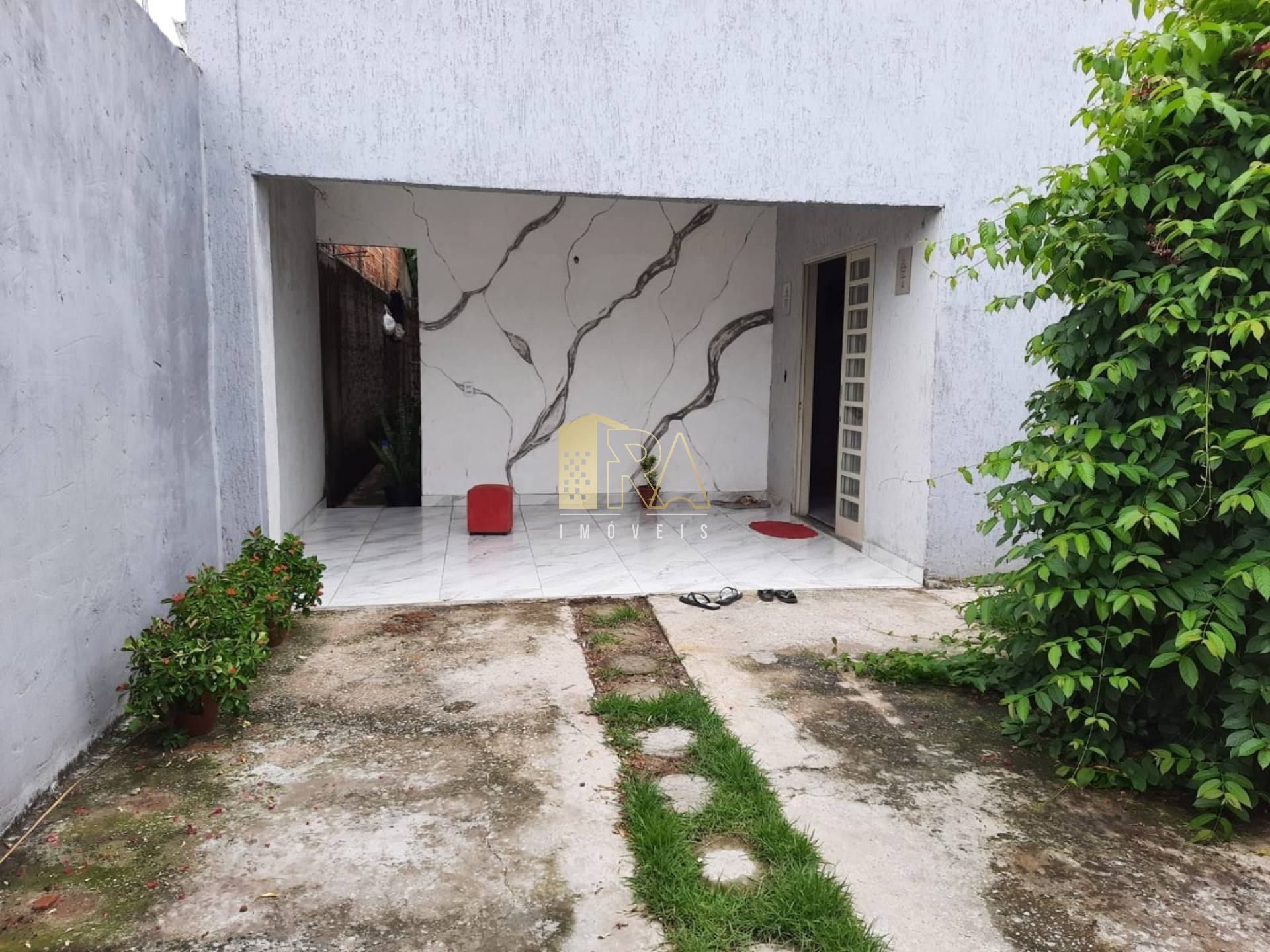 Casa Para Vender com 3 quartos no bairro Mocambinho em Teresina