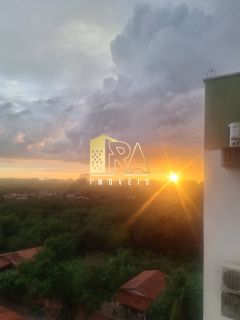 APARTAMENTO MOBILIADO  À VENDA – CONDOMÍNIO BOSQUE LESTE (ZONA LESTE) equipado com 3 ar-condicionados, oferecendo conforto e praticidade.