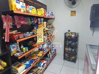 APARTAMENTO MOBILIADO  À VENDA – CONDOMÍNIO BOSQUE LESTE (ZONA LESTE) equipado com 3 ar-condicionados, oferecendo conforto e praticidade.