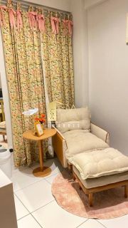 APARTAMENTO MOBILIADO  À VENDA – CONDOMÍNIO BOSQUE LESTE (ZONA LESTE) equipado com 3 ar-condicionados, oferecendo conforto e praticidade.