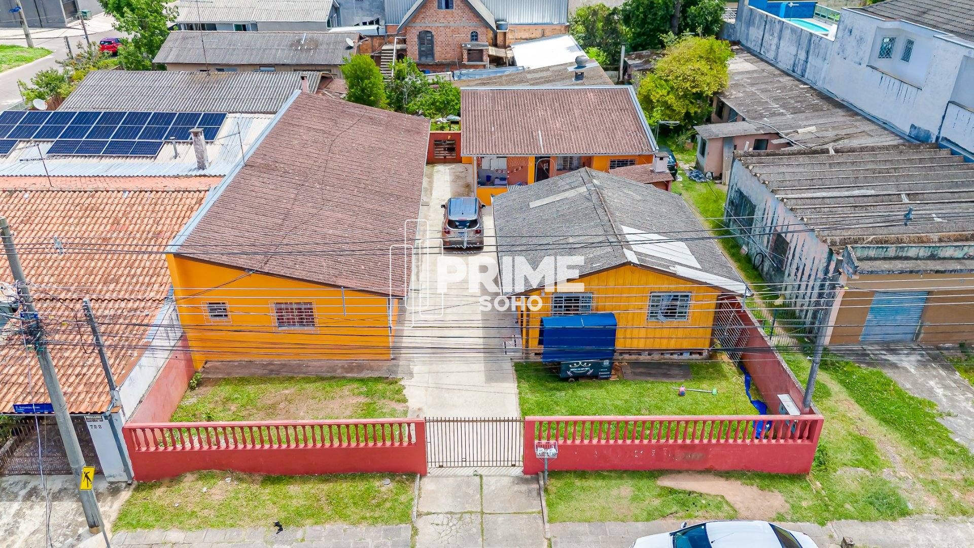 Terreno com 422m² e 4 Casas à Venda no Uberaba