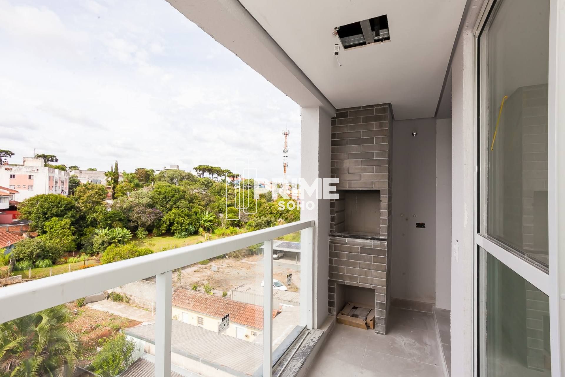 Apartamento com 2 quartos próximo ao Parque Bacacheri