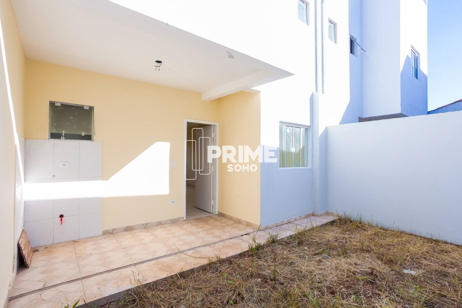 Sobrados com 3 Quartos e Suíte Ampla no Sítio Cercado