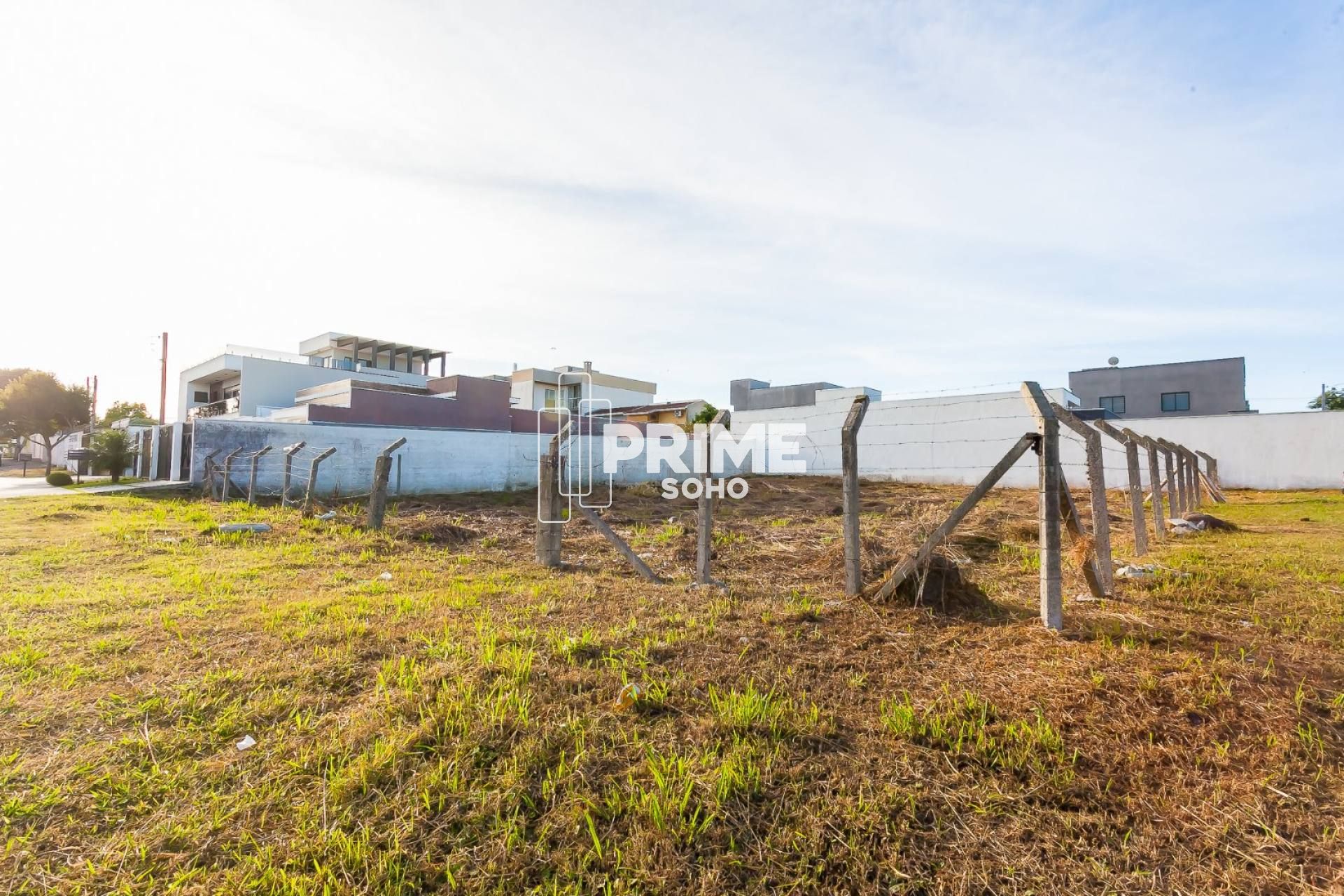 Terreno ZR3 com 955m²