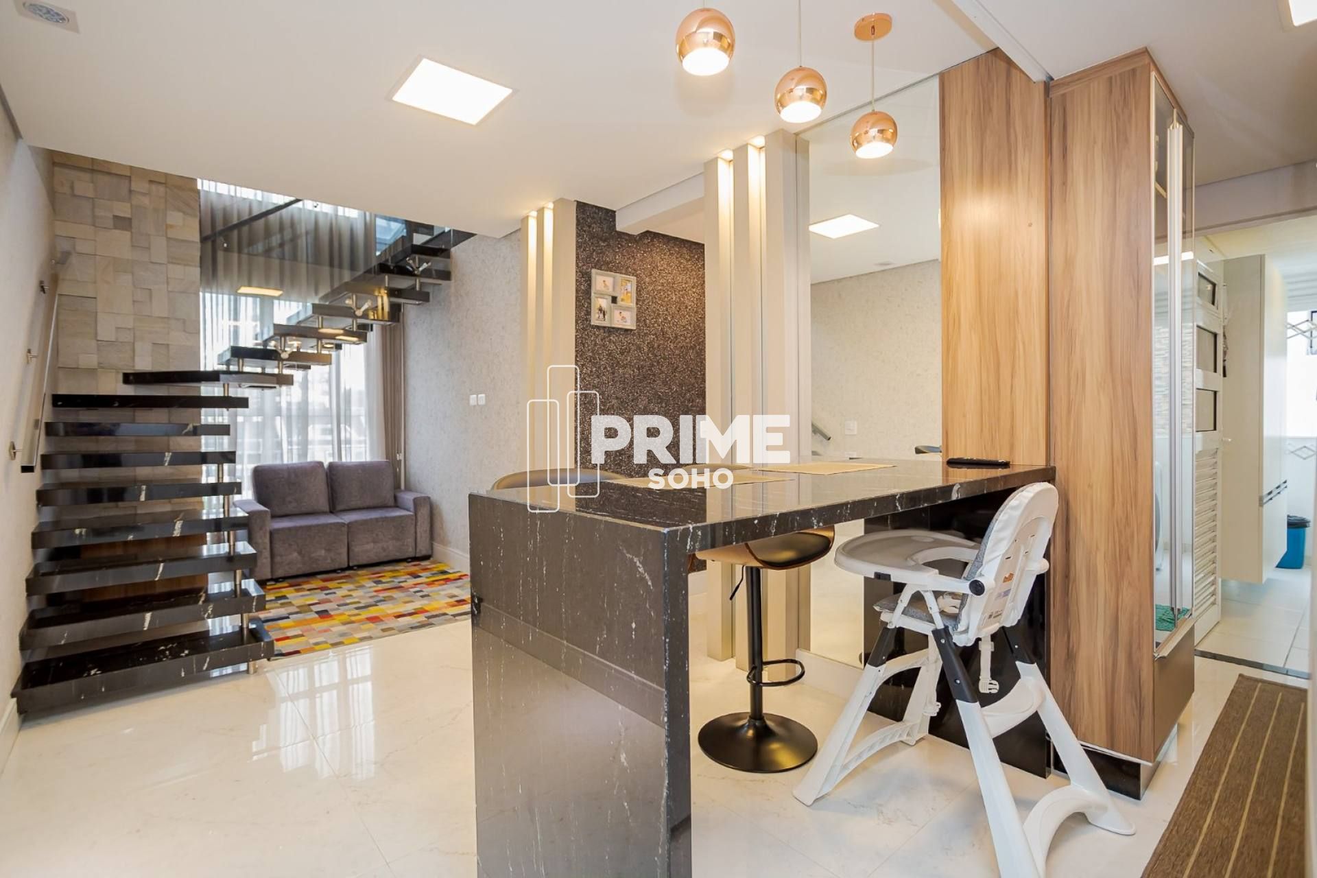 Apartamento Duplex Mobiliado com Espaço Gourmet no Uberaba