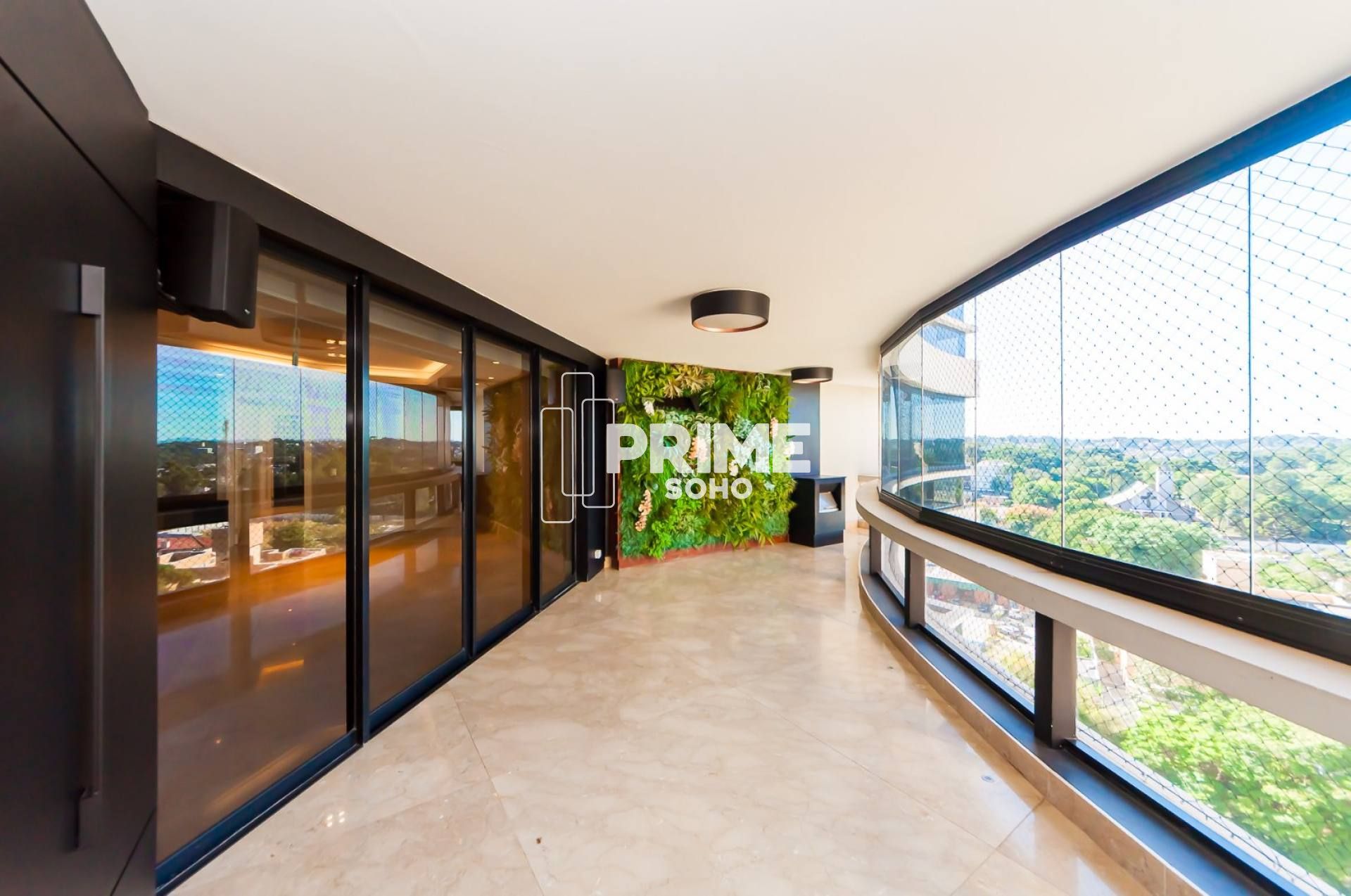 Apartamento de Alto Padrão com 4 Quartos e Ampla Área no Ecoville