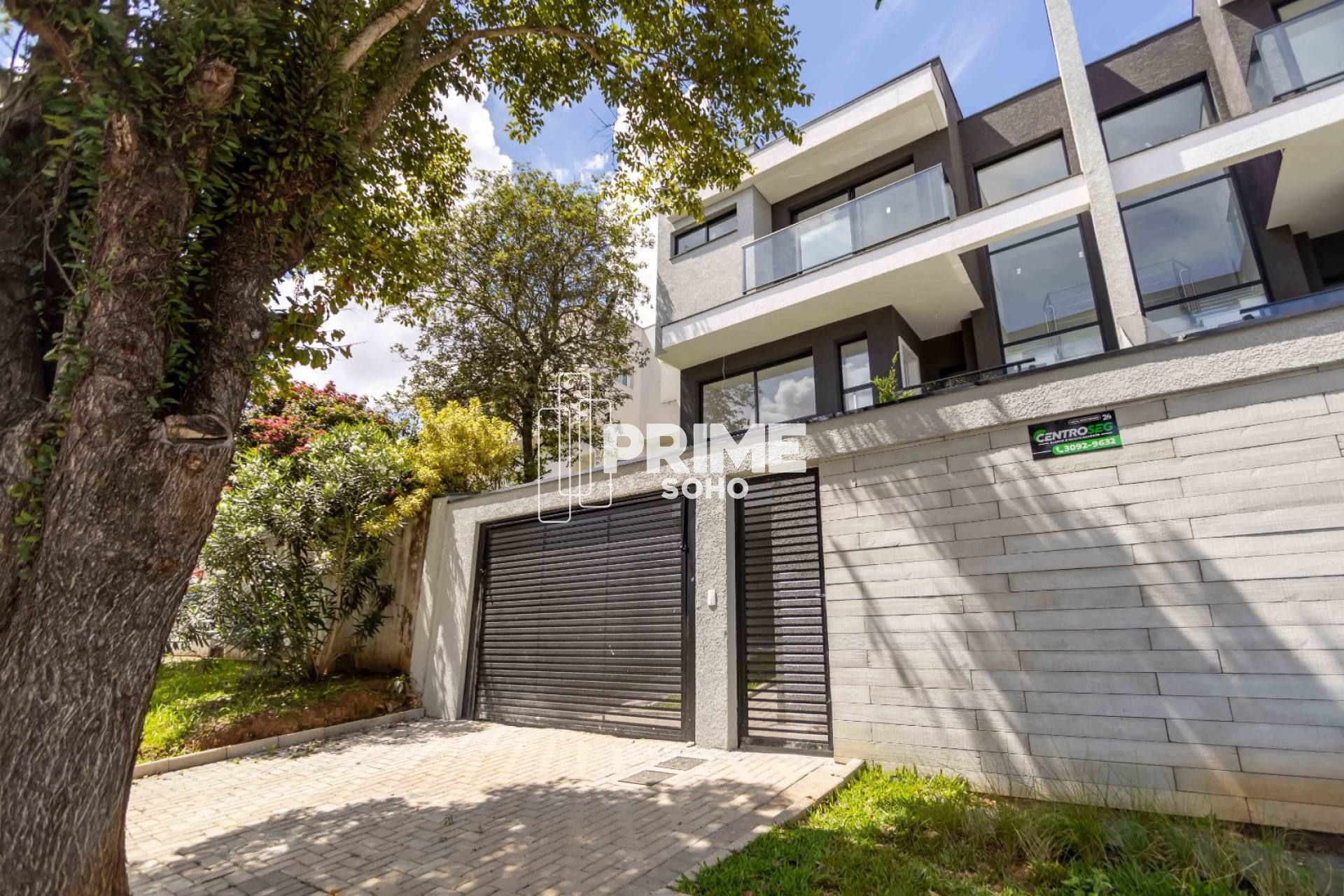Sobrado com 3 Quartos Próximo ao Museu Oscar Niemeyer