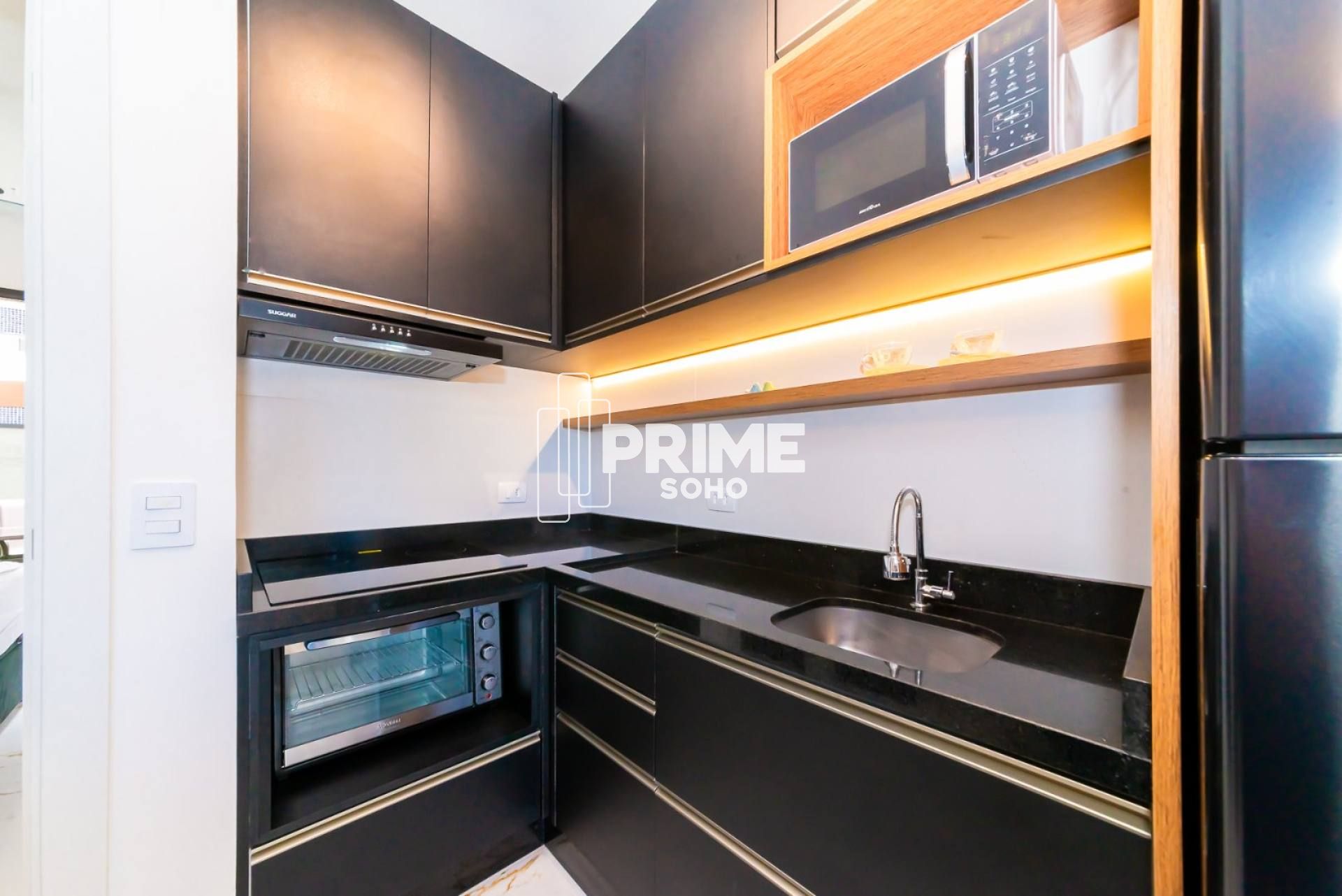 Apartamento Garden Porteira Fechada no Batel Próximo à Praça da Espanha