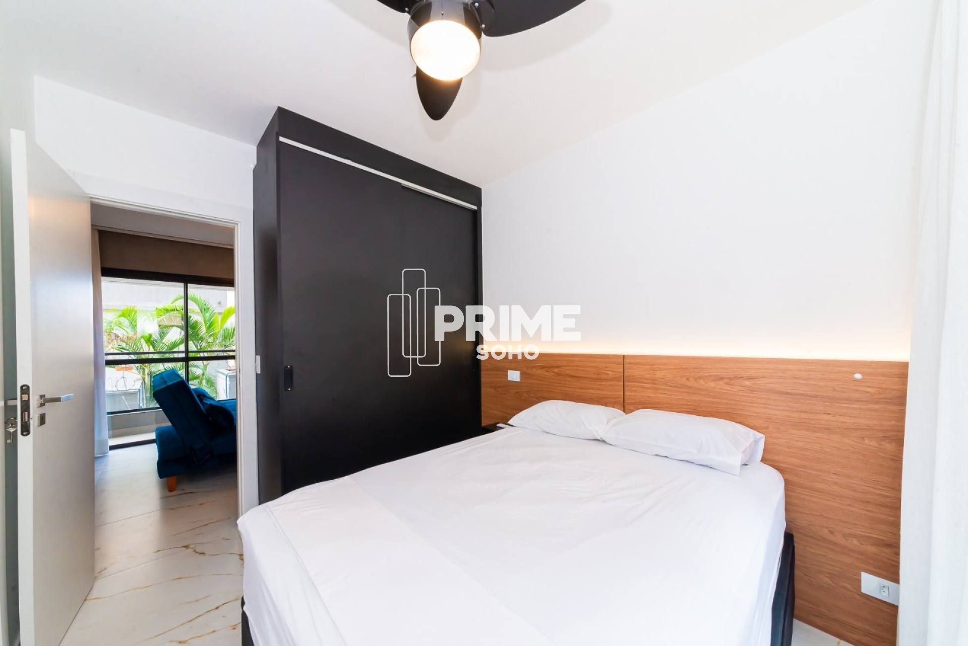 Apartamento Garden Porteira Fechada no Batel Próximo à Praça da Espanha