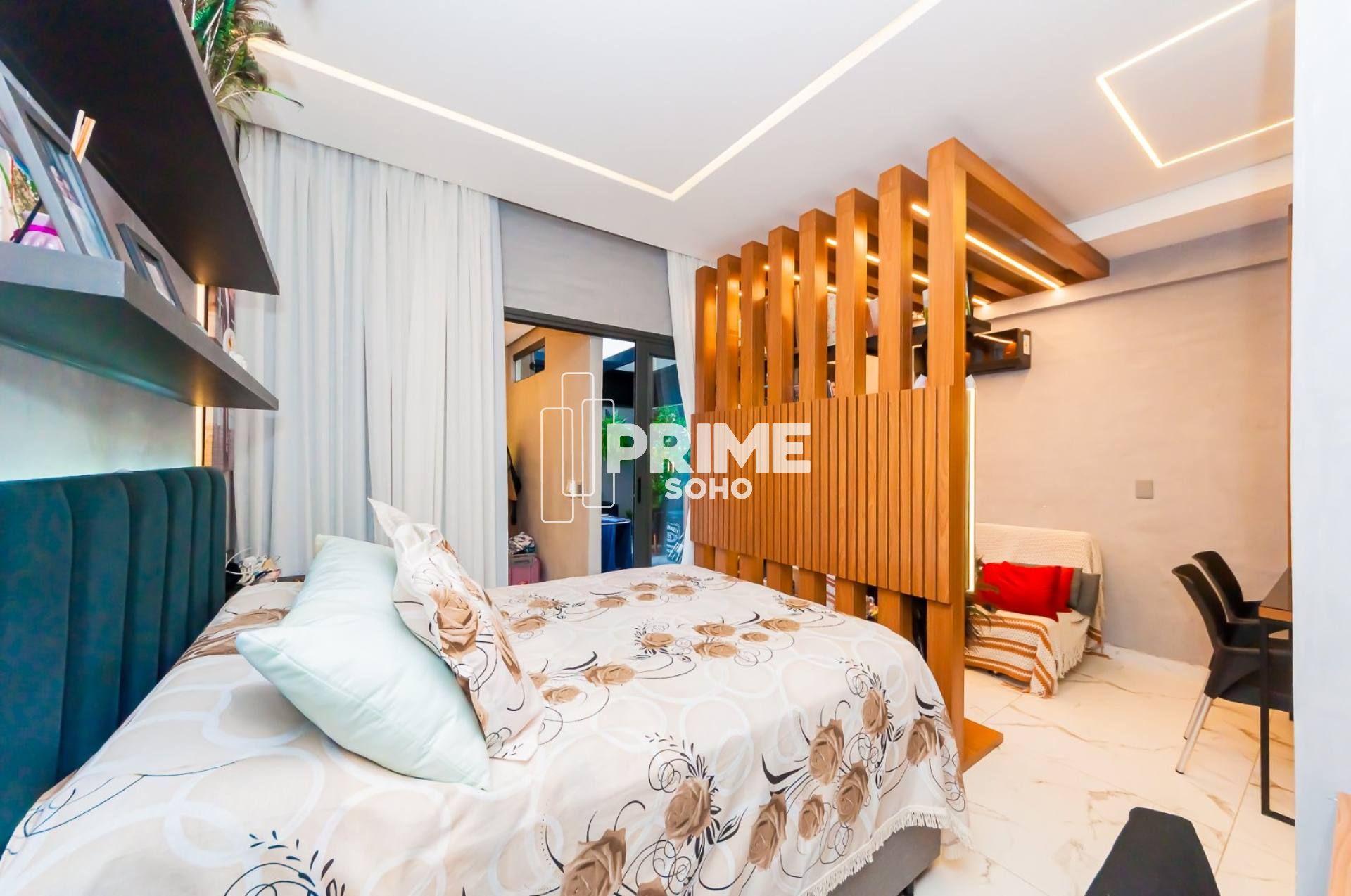 Studio Garden com Closet e Área Externa