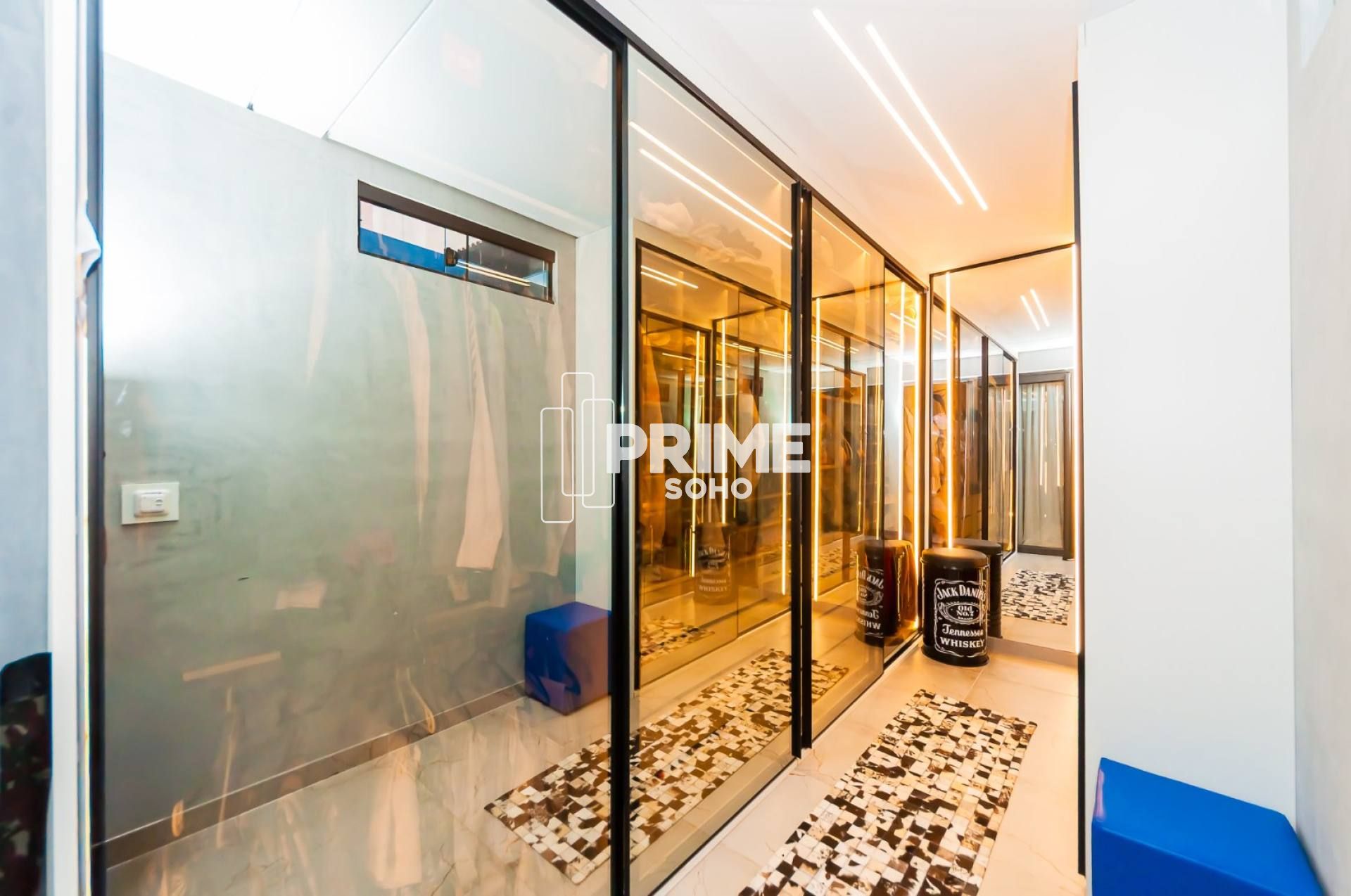 Studio Garden com Closet e Área Externa