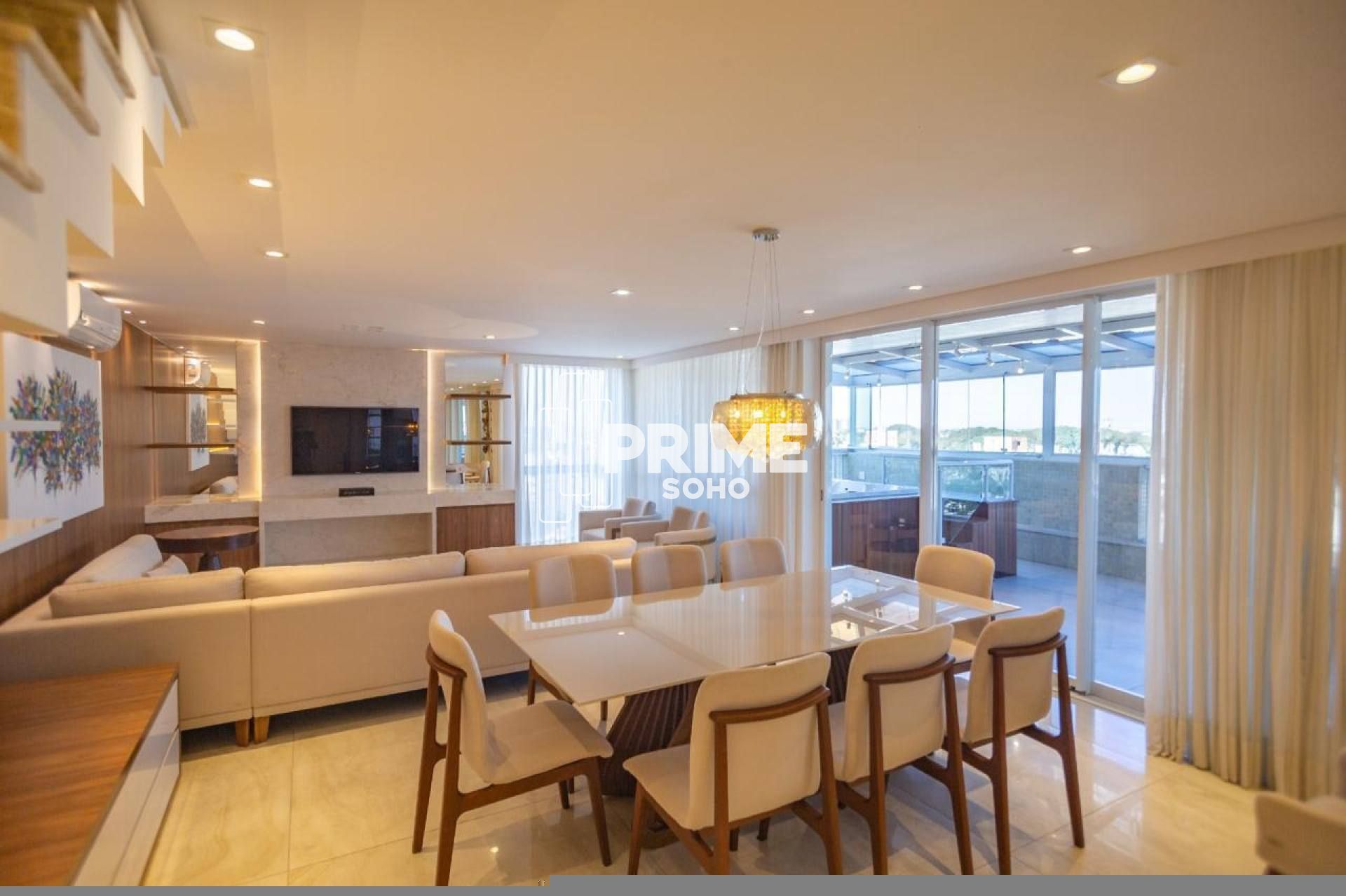 Cobertura Duplex Porteira Fechada com 3 Suítes e Jacuzzi no Água Verde