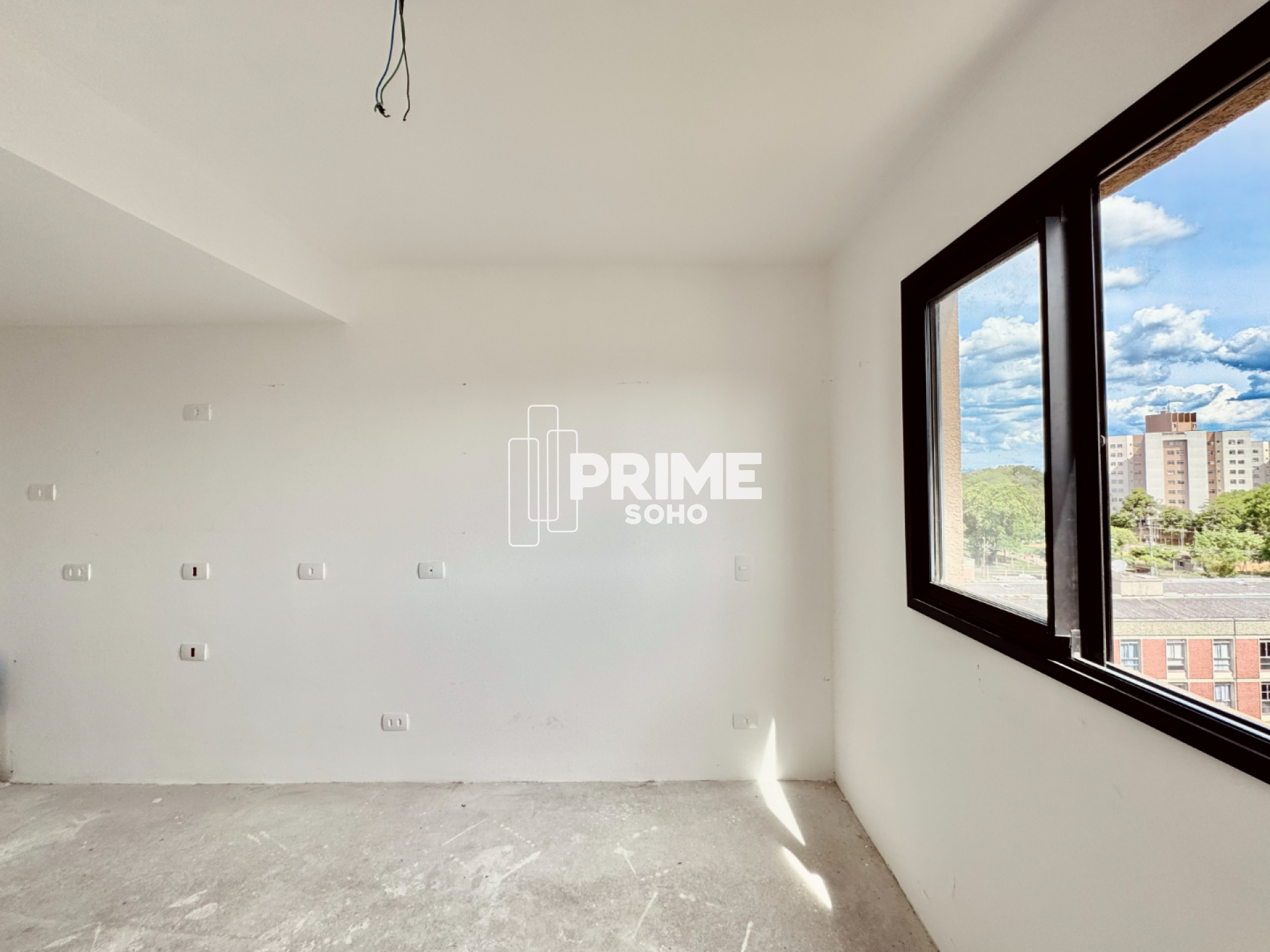 Studio com Vaga de Garagem no Novo Mundo