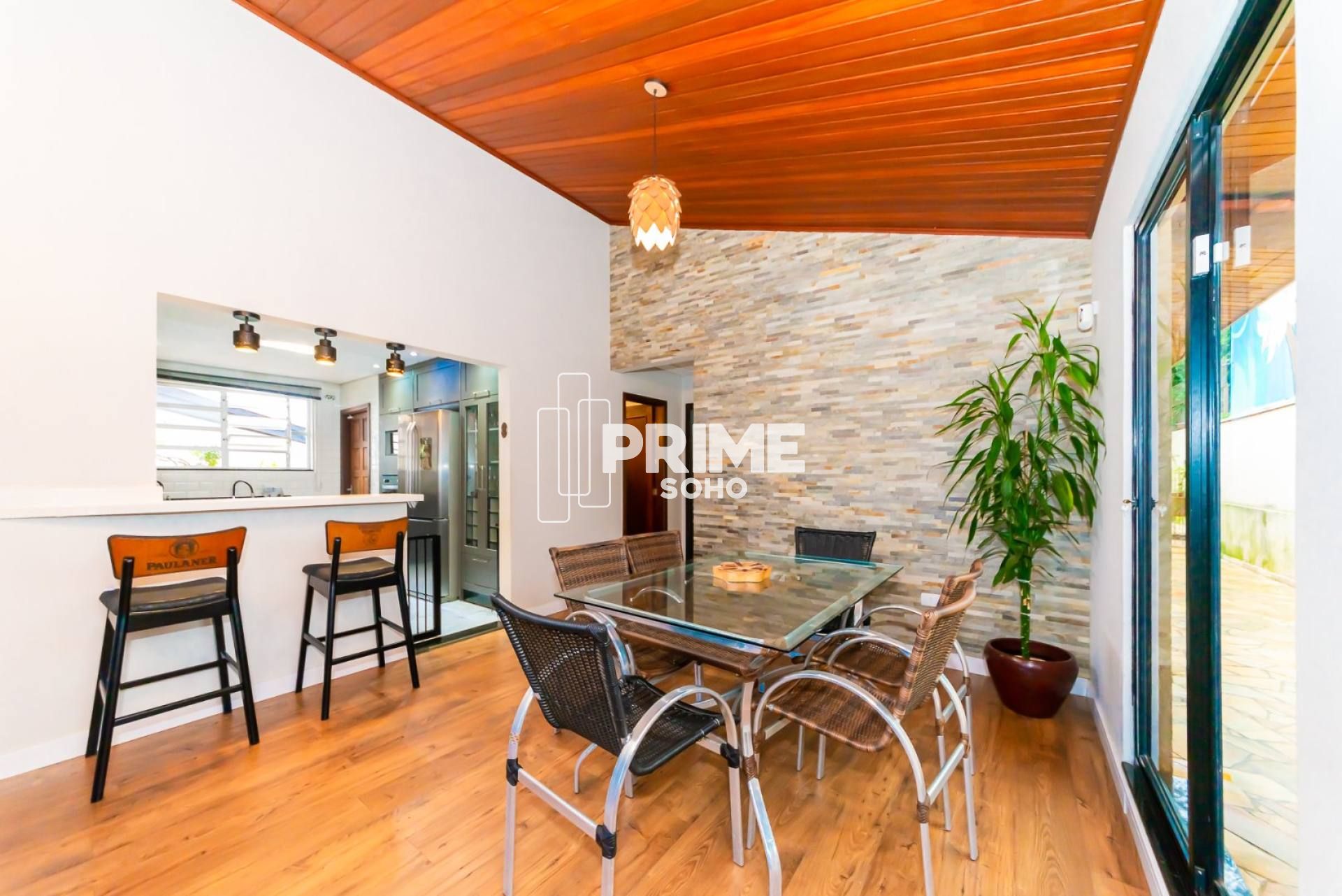 Casa Térrea com Edícula e Espaço Gourmet no Ahú