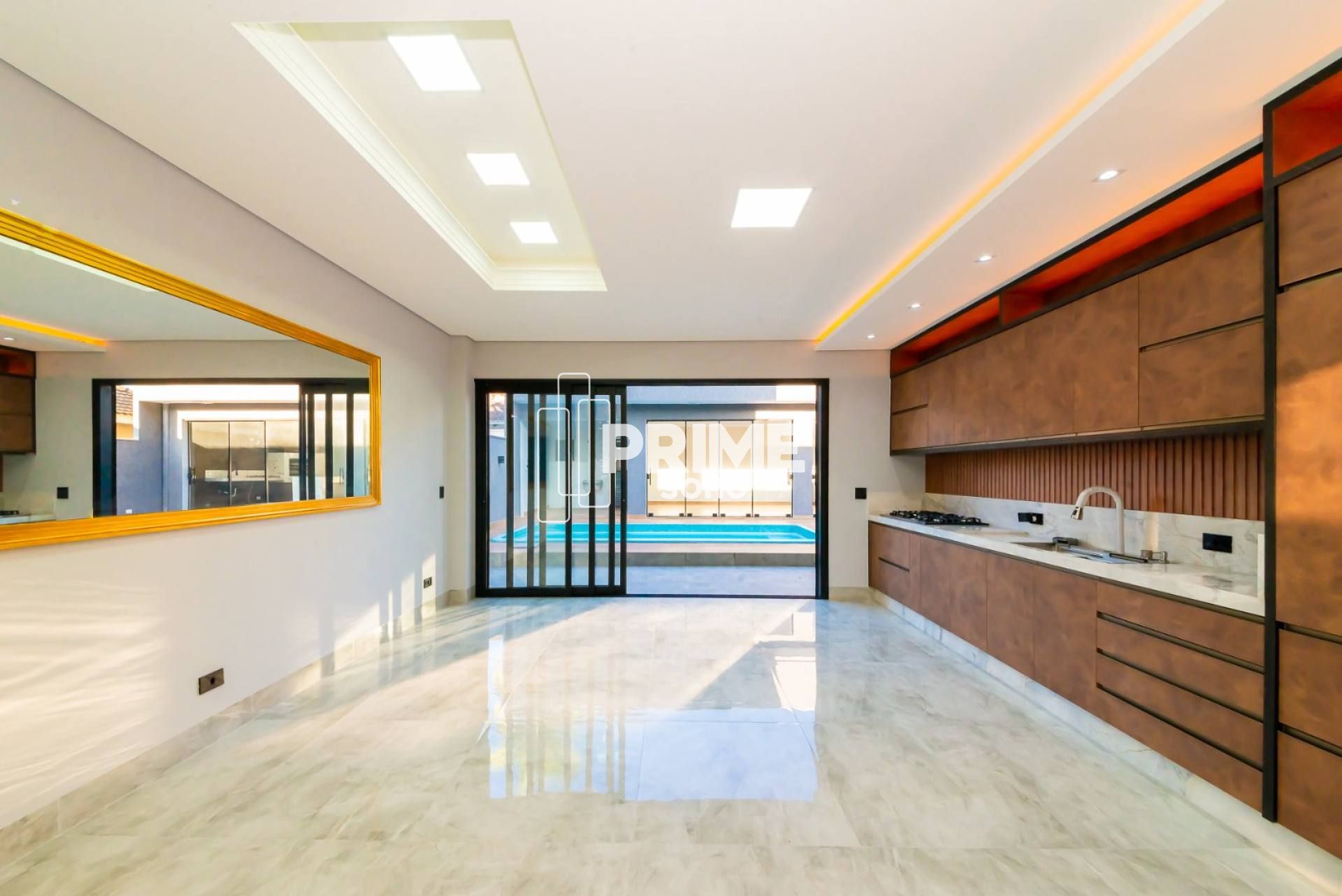 Casa em Balneário Atami com 4 Suítes Próximo ao Mar
