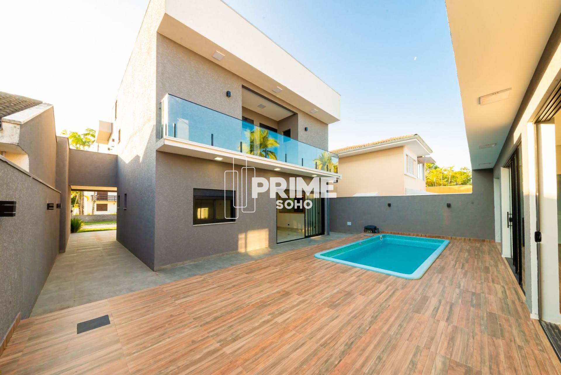Casa em Balneário Atami com 4 Suítes Próximo ao Mar