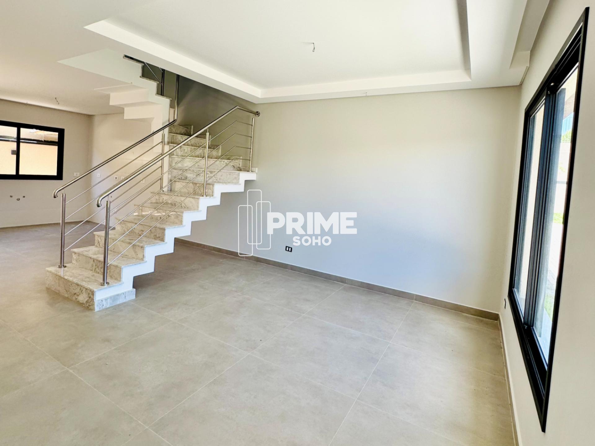 Sobrado Duplex com 3 Quartos e Espaço Gourmet no Hauer