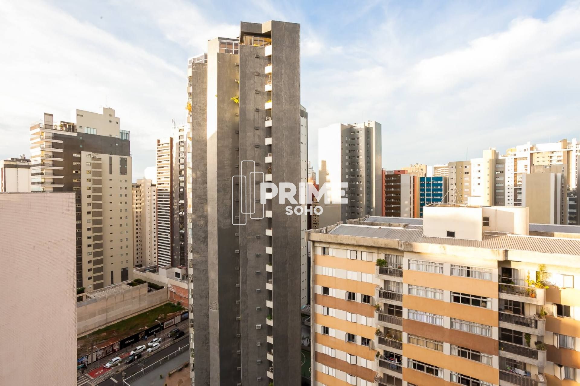 Apartamento com 2 Suítes e Espaço Gourmet no Batel