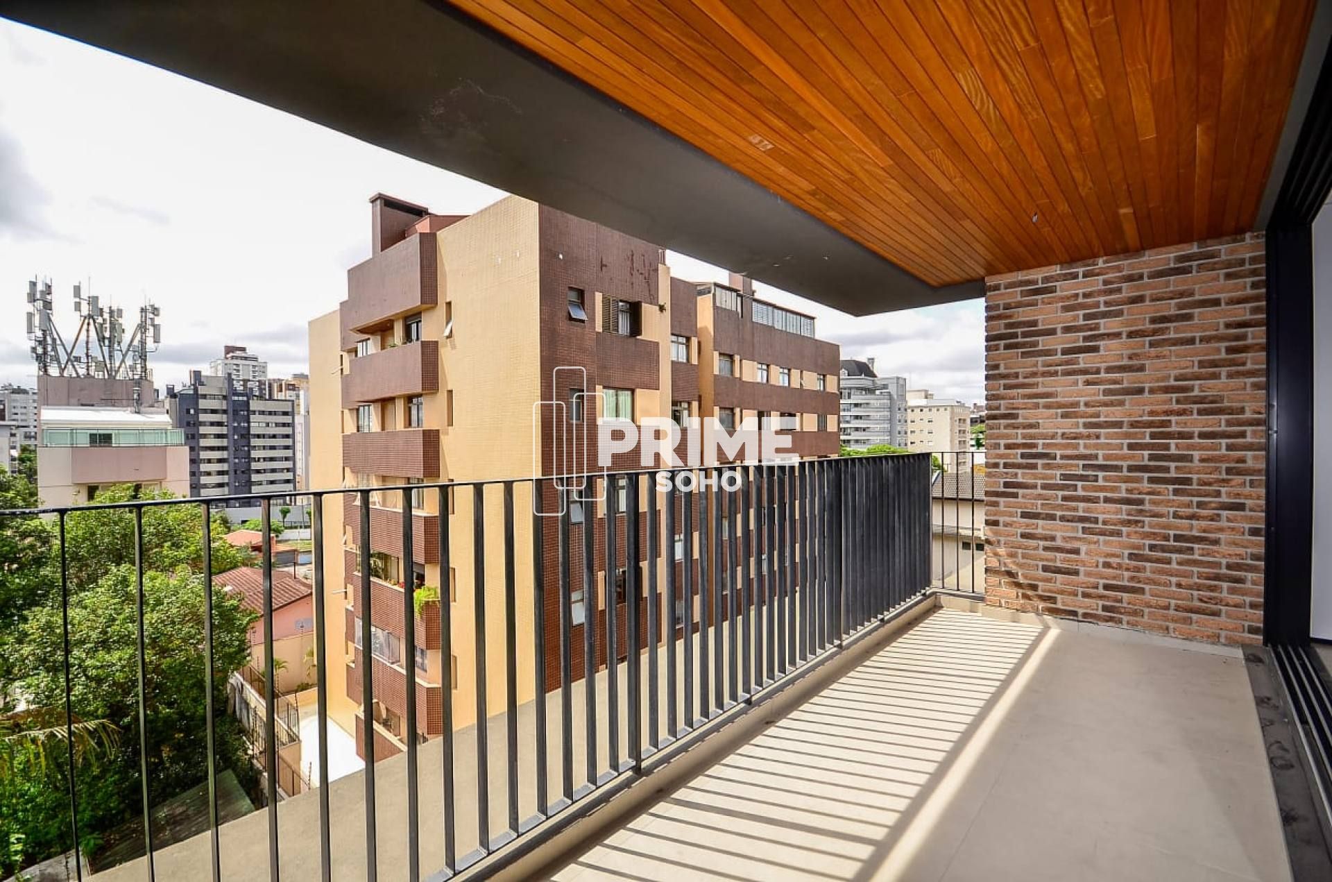 Apartamento Alto Padrão no Ahú com Lazer Completo