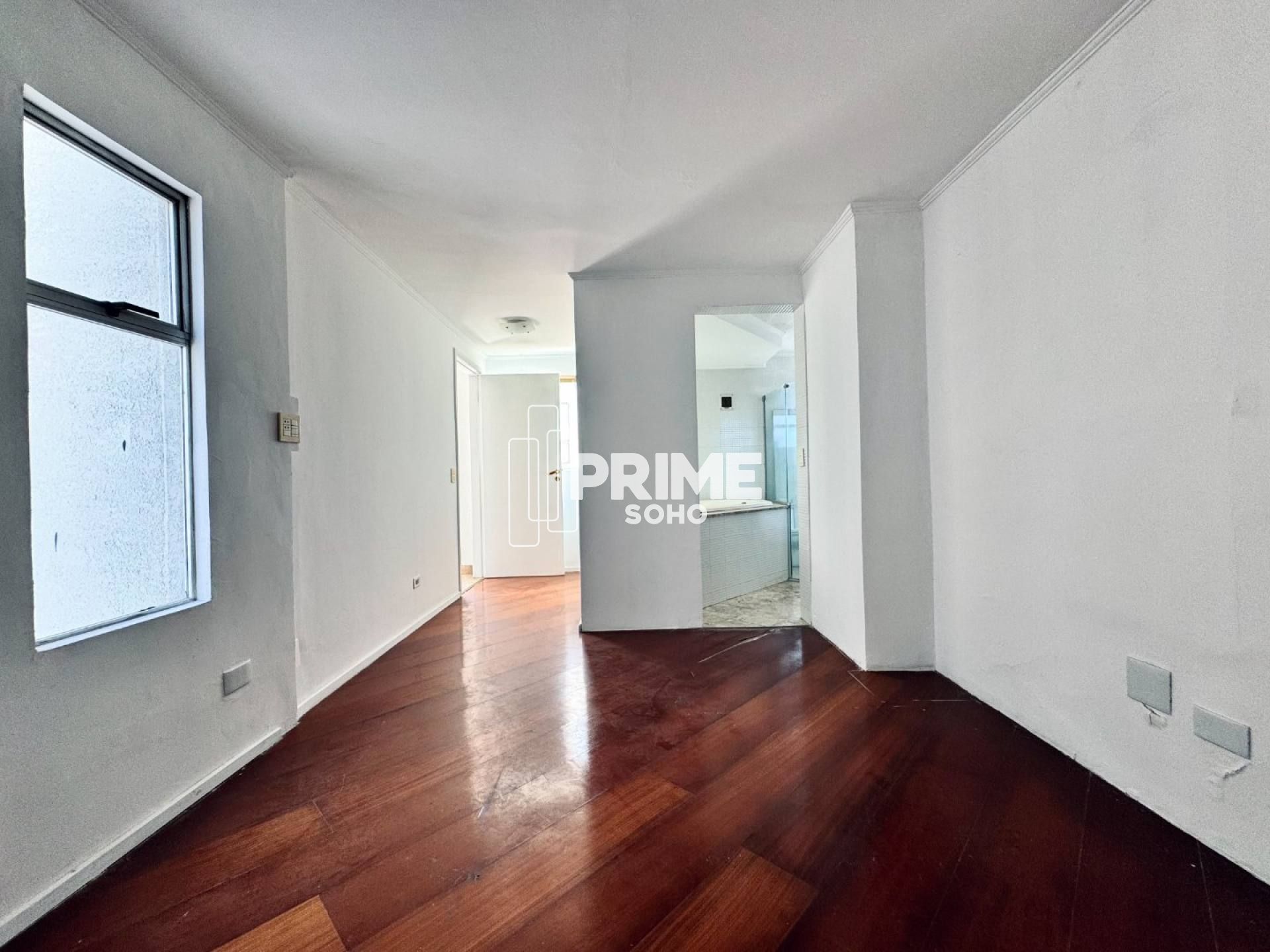 Cobertura com Vista Panorâmica e Potencial para Retrofit