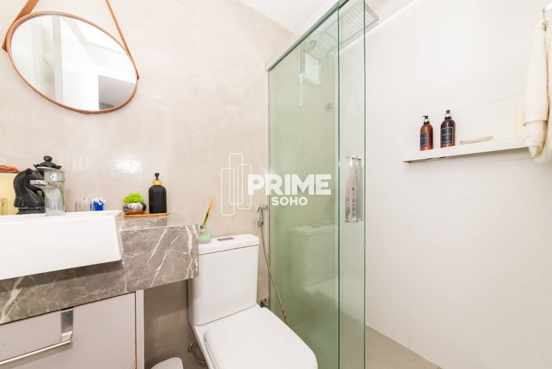 Studio Mobiliado e Decorado com Vista Definitiva