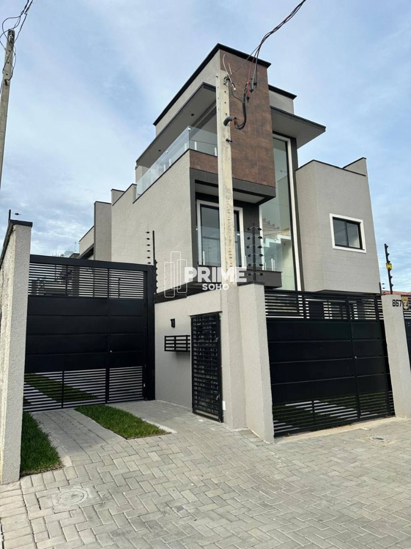 Sobrado com 3 Quartos, Ático e Terraço Gourmet