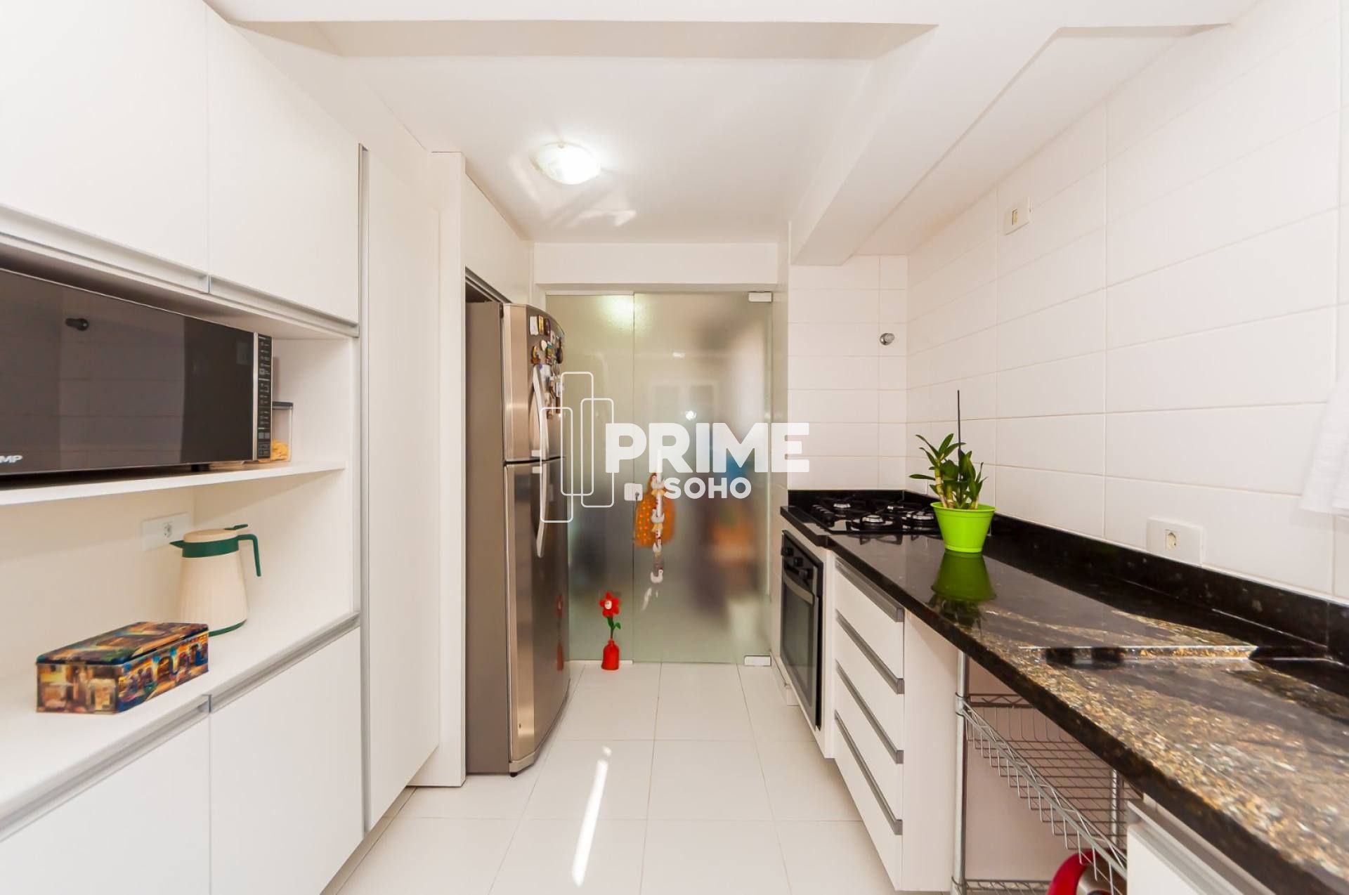 Apartamento com 3 Quartos, Suíte e Sacada com Churrasqueira no Ahú