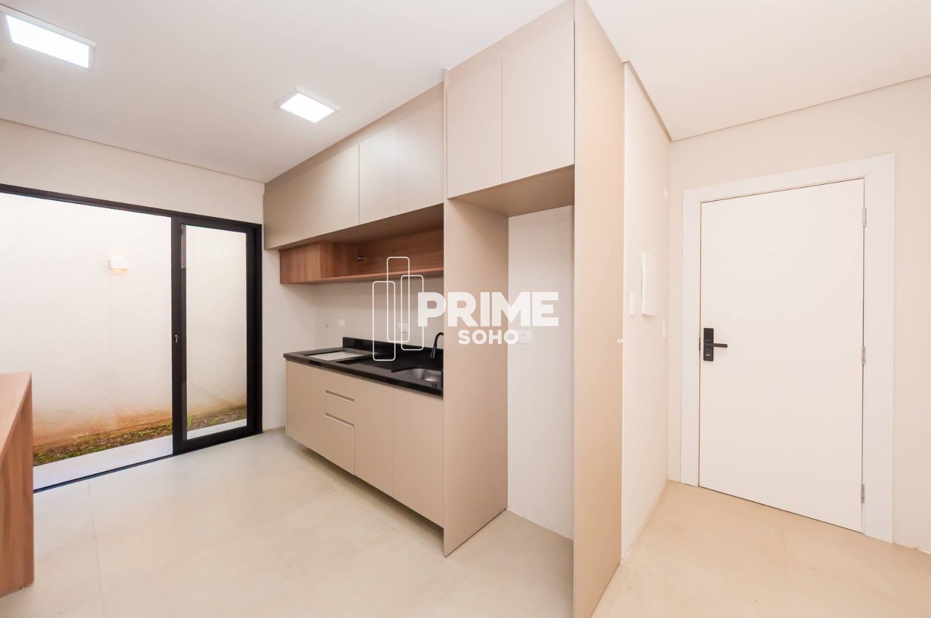 Apartamento Garden com 1 Quarto e Área Externa Privativa no Portão