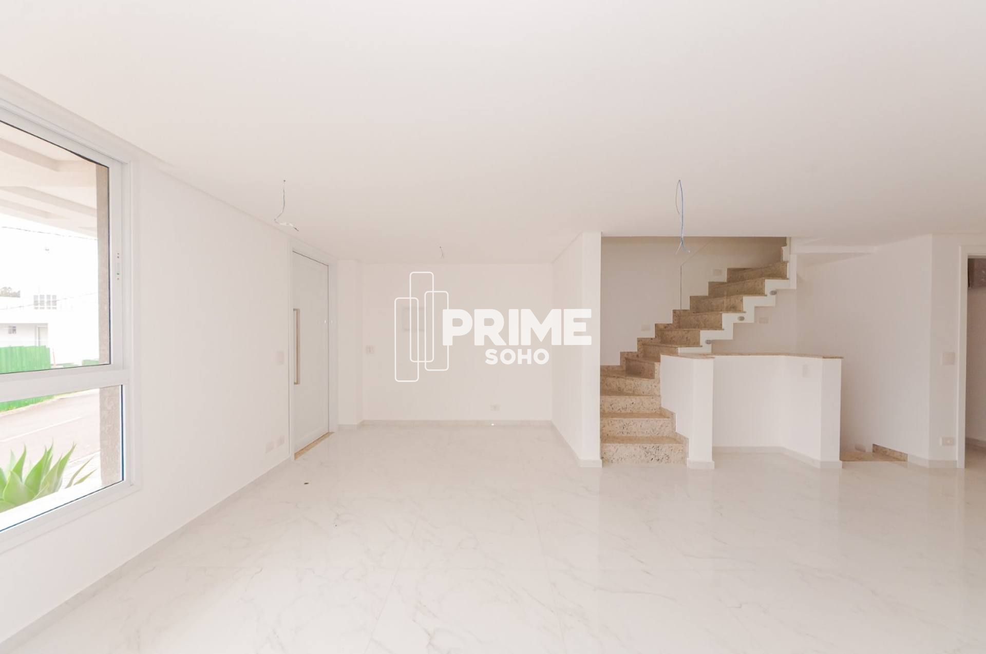 Casa em Condomínio com 3 Quartos, Espaço Gourmet e Terraço Privativo