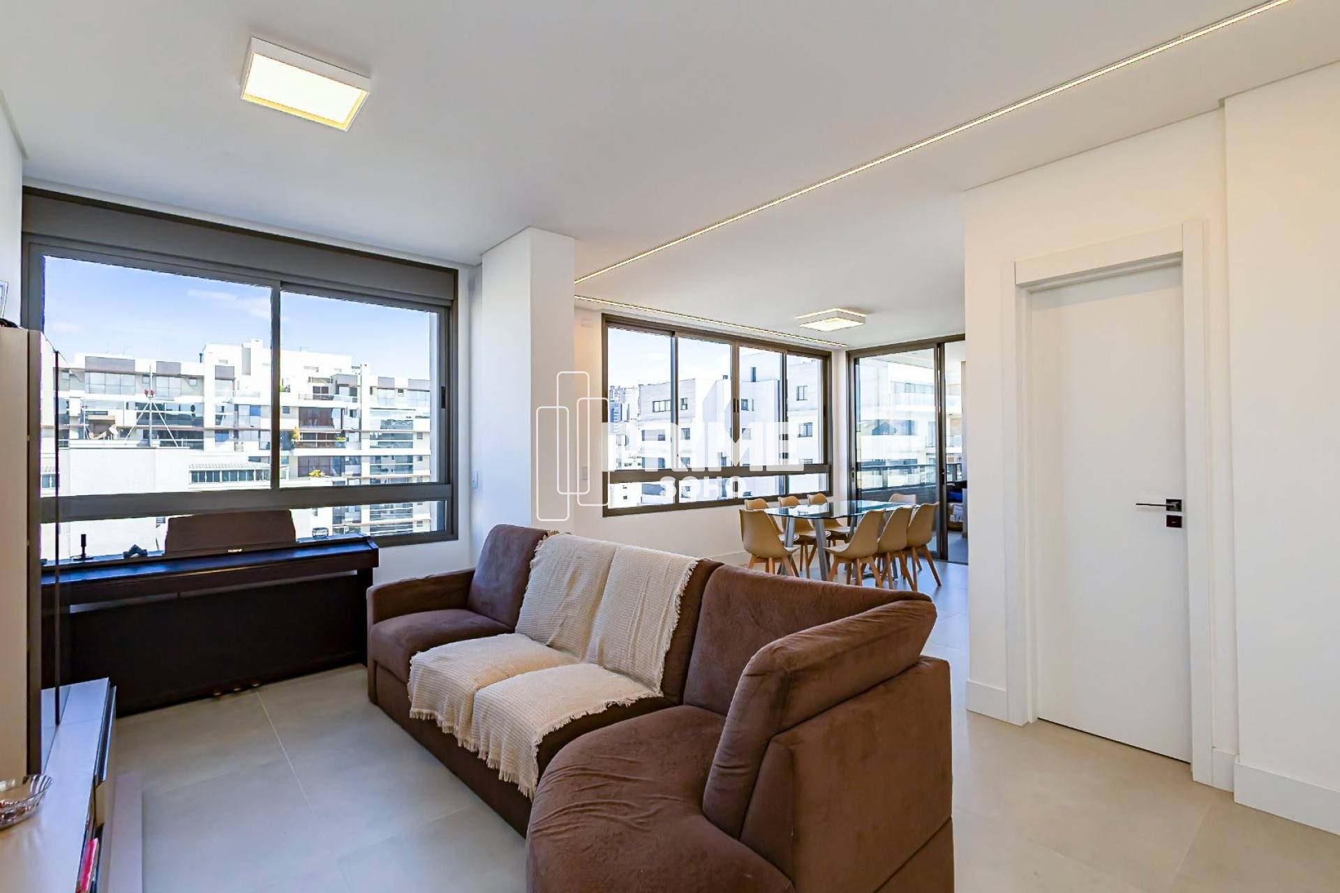 Apartamento à venda no Água Verde com 103m², 2 quartos e 2 vagas
