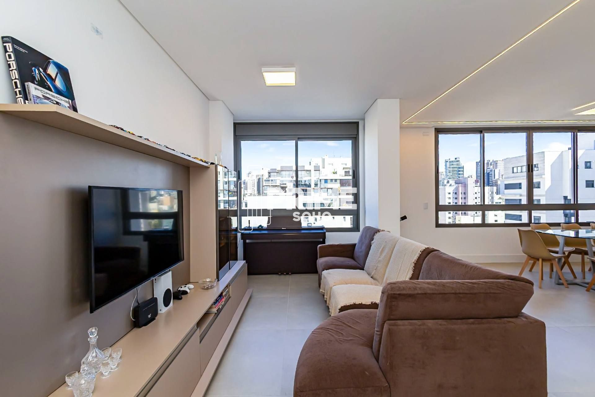 Apartamento à venda no Água Verde com 103m², 2 quartos e 2 vagas