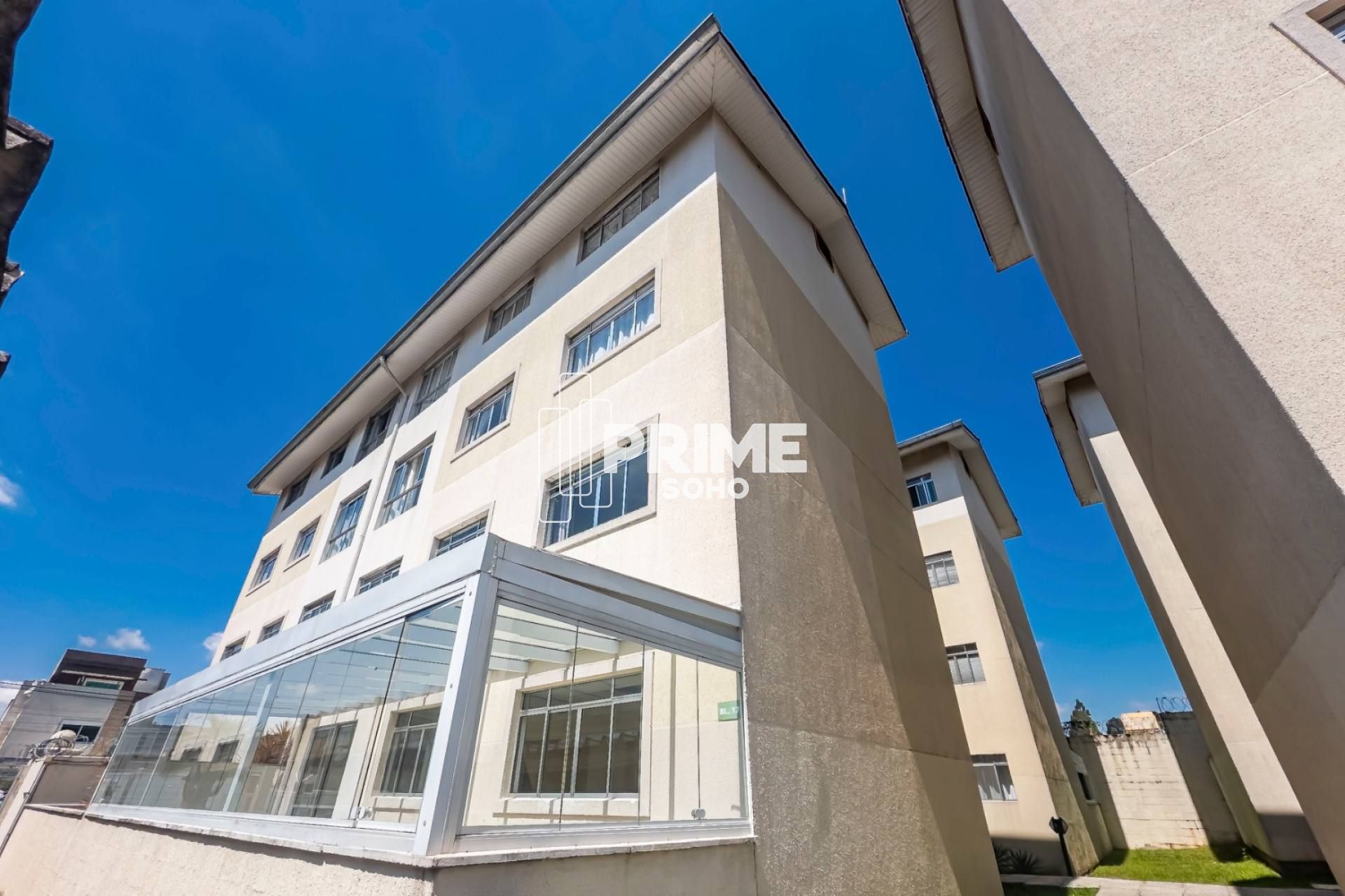 APARTAMENTO COM 2 QUARTOS, 50M², 1 VAGA NO PINHEIRINHO