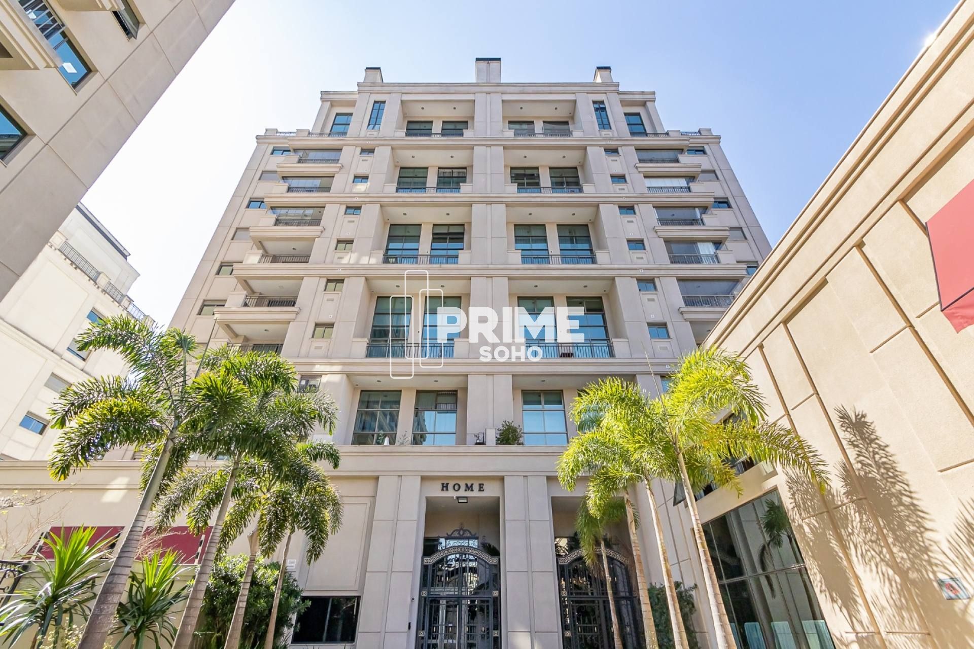 Apartamento Mobiliado e Decorado ao lado do Pátio Batel
