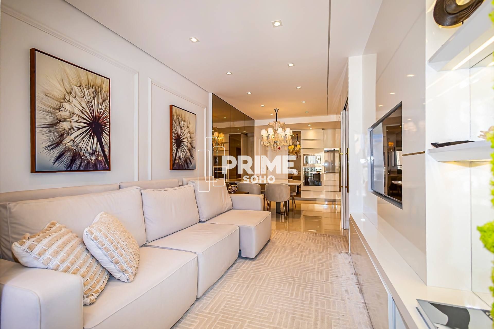 Apartamento Mobiliado e Decorado ao lado do Pátio Batel